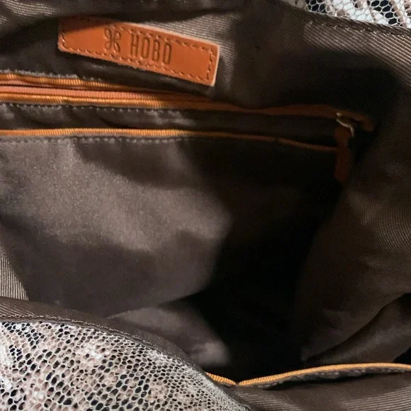 HOBO Gardner Hobo Bag - Picture 8 of 13